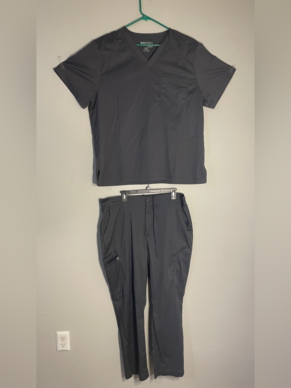 Mens Xl Gray/ Dark Gray Scrubs Set Matrix Mens by Maevn Top & Pants